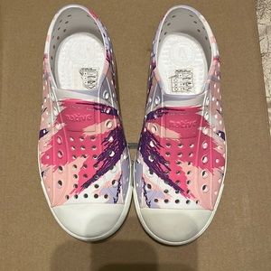 Native Jefferson Kids shoes size 12